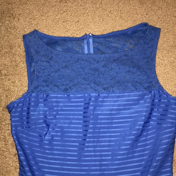 Dress blue with lace - Picture 2 of 5